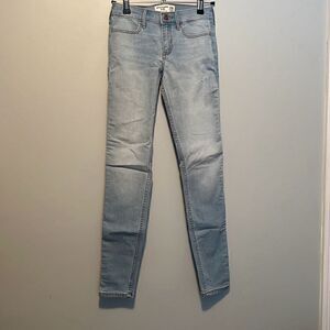 Abercrombie Kids Girl's Blue Light Wash Super Skinny Slim Denim Jeans Size 11/12